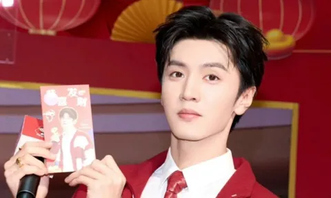 Nam diễn viên chi một tỷ đồng lì xì fan trong đêm Giao thừa