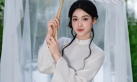 "Thiên thần" mới của bóng chuyền Việt Nam xinh đẹp ngày Tết, 19 tuổi cao 1m79, visual khiến dân tình ngẩn ngơ