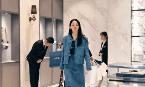 Hồi kết của người giàu giả trong Nghệ Thuật Lừa Dối Của Sarah