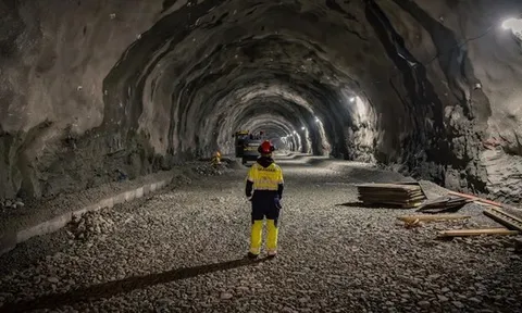 Choáng ngợp trước hầm đường bộ dưới biển dài và sâu nhất thế giới