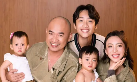 Thu Trang - Tiến Luật công khai cặp song sinh dịp năm mới?