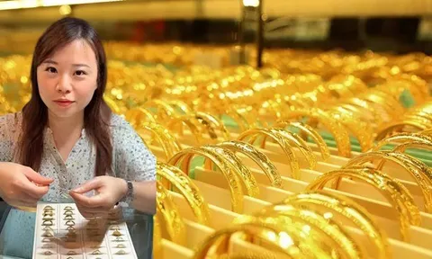 Tôi từng tranh cãi với mẹ vì chuyện mua vàng ngày vía Thần Tài và hiểu ra khoảng cách thế hệ trong cách nhìn tiền bạc