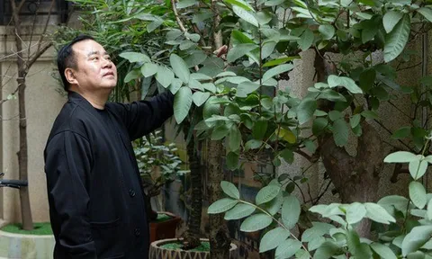 Nam NSND mang hàm Đại tá, cưới vợ đẹp kém 13 tuổi: U60 sống bình yên trong biệt thự bề thế ở Hà Nội