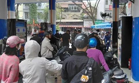 Chính phủ cho phép điều hành ngay giá xăng dầu nếu giá cơ sở tăng từ 7%