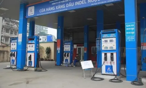 Hà Nội: 21 cây xăng dừng và hạn chế bán