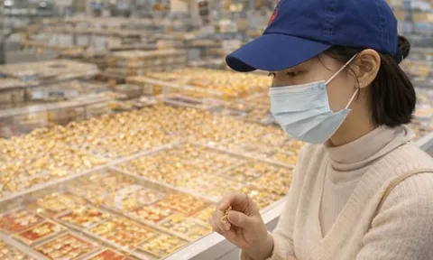 Nhiều người mới mua vàng thường bỏ qua chênh lệch quan trọng và họ lỗ