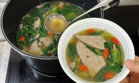 Phụ nữ sau 25 tuổi đừng tiếc công nấu bát canh này: Bổ máu, sáng mắt, da dẻ hồng hào bất ngờ!