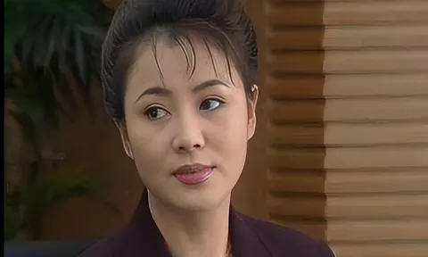 Nữ diễn viên 19 tuổi làm dâu hào môn, 20 tuổi dắt con ra đi tay trắng: Giờ con trai khiến mẹ quá tự hào