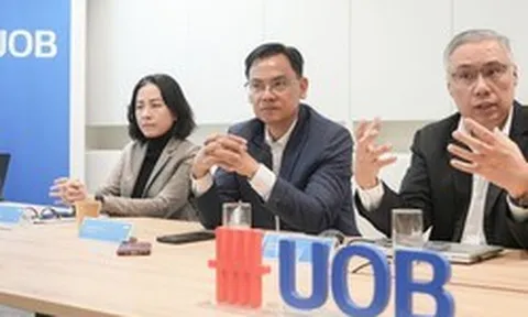 Chuyên gia UOB dự báo diễn biến giá vàng, giá USD và thị trường chứng khoán năm 2026