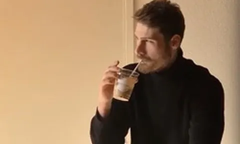 Nghiện cà phê Việt nhưng khách Tây nhất quyết phải có thêm 1 thứ đặc biệt thì uống mới ngon