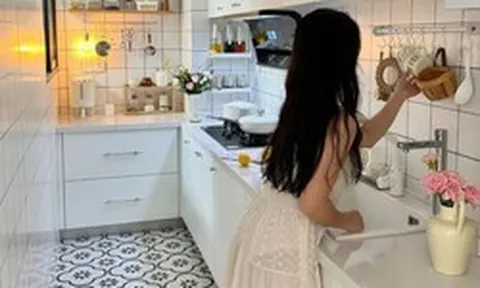 Chuyển về nhà mới 2 tháng, tôi mới hiểu: Có một kiểu mệt mỏi gọi là “nấu ăn tùy tiện trong bếp” và 6 thiết kế đẹp nhưng bất tiện này là nguyên nhân