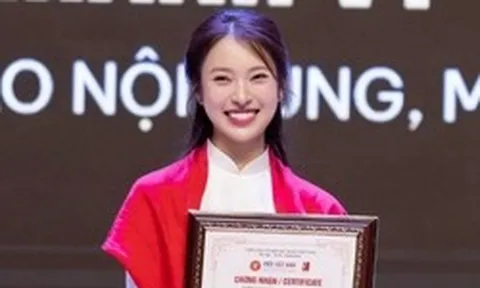 Sướng như Khánh Vy