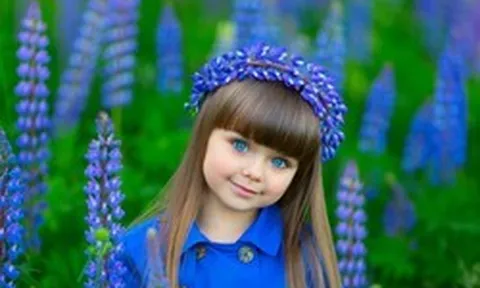 15 năm đã thay đổi "búp bê" có đôi mắt xanh đẹp nhất thế giới đến cỡ nào?