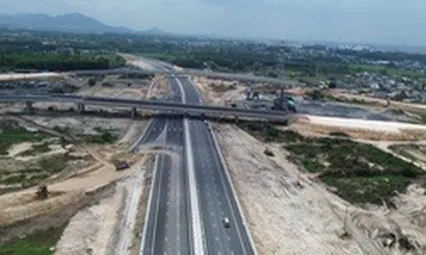 TPHCM thúc tiến độ các dự án kết nối sân bay Long Thành