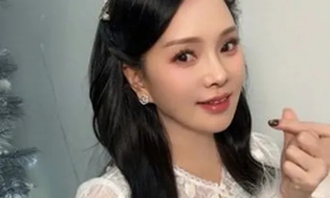 Mỹ nhân không tuổi giữ chồng trẻ bằng cách có 1-0-2, bước vào U60 vẫn đẳng cấp thế này