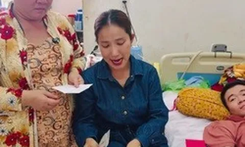 Nữ NSƯT giữ đúng lời hứa, đi Mỹ về cầm tiền tới Cần Thơ làm 1 việc