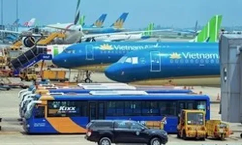 Đề xuất miễn nhiều loại phí lĩnh vực hàng không, hàng hải