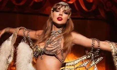 Taylor Swift bị kiện