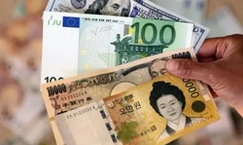 Đồng won chạm mức thấp nhất trong 17 năm