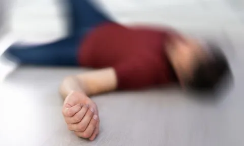 Người đàn ông 28 tuổi tử vong, bác sĩ lắc đầu cảnh báo thói quen "nguy hiểm chết người"