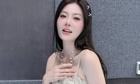 Mẹ đơn thân là á hậu, mỹ nhân phim giờ vàng: Ngày càng gợi cảm sau ly hôn, vừa lên chức giám đốc