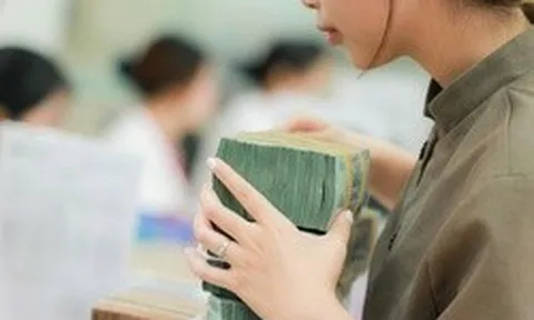 Một ngân hàng niêm yết lãi suất huy động 10%/năm