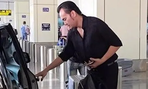 Nam NSƯT diễn ở Hải Dương xong vội bay về TP.HCM đến nhà Vũ Linh làm 1 việc giữa sóng gió dư luận