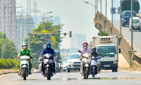 Dự báo thời tiết 7/4: Miền Bắc và Trung Bộ “oằn mình” trong nắng nóng, cảnh báo dông lốc nguy hiểm