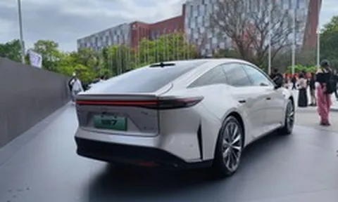 Ô tô điện dùng hệ sinh thái Huawei và Xiaomi 'chốt' hơn 3.000 đơn sau một giờ