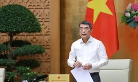 Chủ trì cuộc họp đầu tiên, Thủ tướng Lê Minh Hưng yêu cầu bắt tay ngay vào giải quyết những việc sau