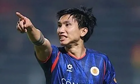 Đoàn Văn Hậu nhận tin vui