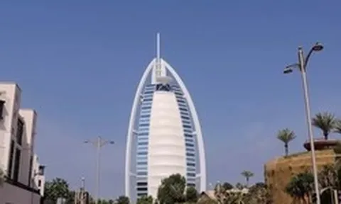 Khách sạn xa xỉ ở Dubai đóng cửa