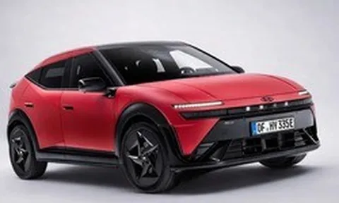 Hyundai ra mắt ô tô điện 'đàn em' của Ioniq 5: Dáng hatchback lạ mắt, tầm hoạt động tối đa gần 500 km