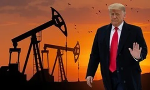 Tổng thống Mỹ Donald Trump làm một việc, giá dầu thế giới đang tăng lập tức quay đầu giảm