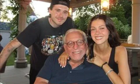 Thông gia tỷ phú nhà Beckham bị người giúp việc kiện tụng, đòi bồi thường 2 tỷ vì... một chú chó