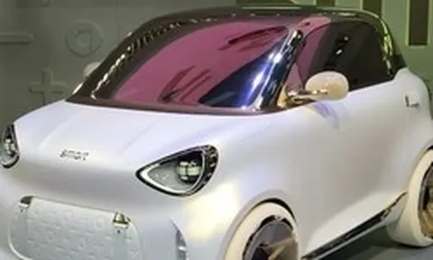 Mẫu xe điện mini 2 chỗ đi được 300 km mỗi lần sạc