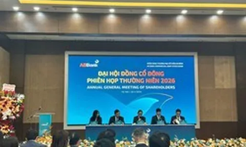 ĐHCĐ ABBank: Trở lại làm Chủ tịch, ông Vũ Văn Tiền giao “phải làm thế nào tăng gấp đôi phúc lợi cho nhân viên”