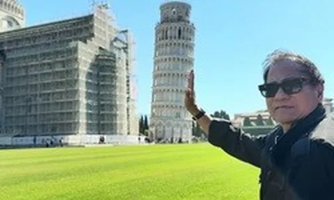 Chế Linh U90 đi du thuyền tới Italia: "Tôi còn đi đứng tỉnh táo"