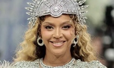 Beyoncé đeo tuyệt tác “50 triệu USD” lên thảm đỏ, cùng dàn sao hạng A khuynh đảo Met Gala 2026 với những tuyệt tác triệu đô