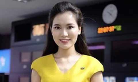 Cuộc sống cực kín tiếng của mỹ nhân dẫn Thời sự 19h VTV: Từng đạt giải Nhì HSG Văn Quốc gia, là Thủ khoa ĐH Ngoại thương