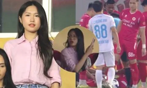 Doãn Hải My mặc đơn giản vẫn xinh xuất sắc nhưng chợt biển sắc khi thấy Văn Hậu chấn thương