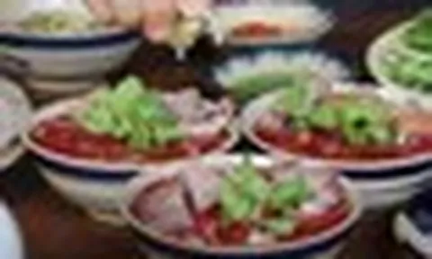 31 người nghi ngộ độc thực do ăn tiết canh vịt