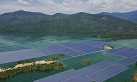 EVN đề xuất rót 4.400 tỷ đồng làm 3 dự án trên mặt hồ thủy điện