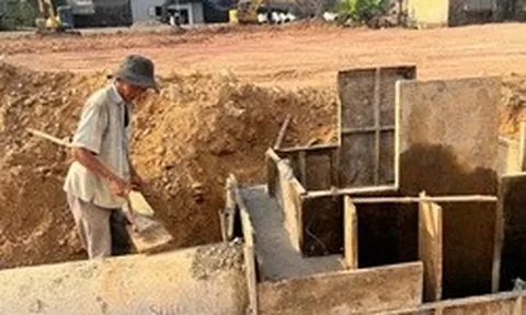 Một chủ đầu tư xin tạm dừng kế hoạch bố trí 1.381 tỉ đồng cho dự án đường sắt tốc độ cao