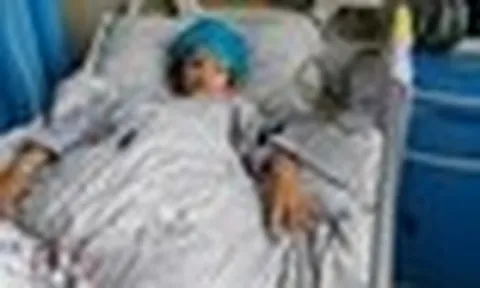 Bé gái 8 tuổi đã nhận "chẩn đoán" u não giai đoạn muộn, bác sĩ kêu gọi: Phụ huynh đừng bỏ qua 6 thứ