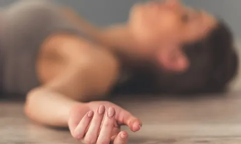 Cô gái 20 tuổi “gan trắng xóa”, bác sĩ chỉ thẳng 2 món khoái khẩu “vạn người mê”