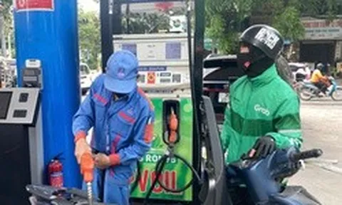 Thứ trưởng Bộ Công Thương nói lý do không bán song song xăng khoáng RON 95 cùng với E10