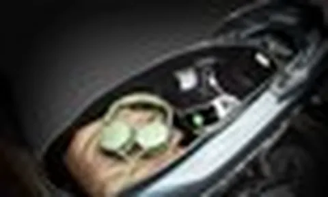 Lời khuyên cho người dân hay để đồ ở cốp xe, đặc biệt vào ngày nắng nóng