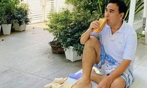 Quyền Linh nói thẳng: "Đến đôi dép tôi đi cũng bị soi"