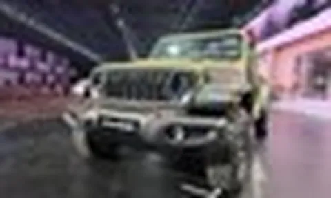 Jeep Wrangler 2026 đầu tiên về Việt Nam, giảm gần 900 triệu đồng so với bản cũ